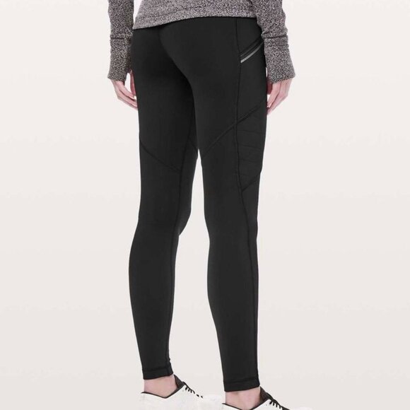 Lululemon leggings with 2 side pockets - size 4 - Picture 3 of 8